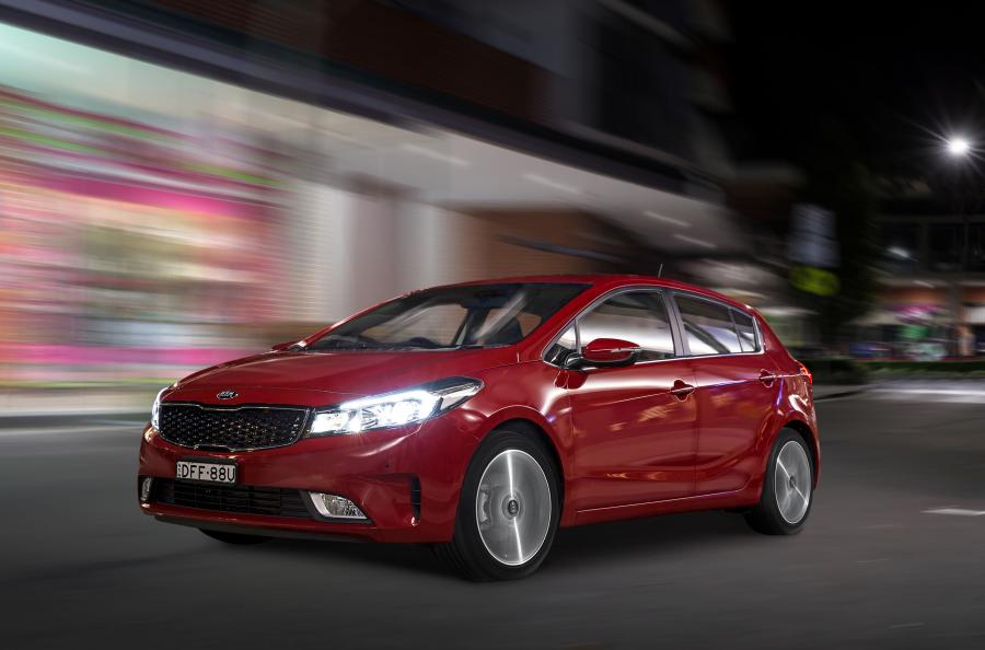  Kia Cerato Hatchback 2016 года  (AU) (фото 3 из 20)